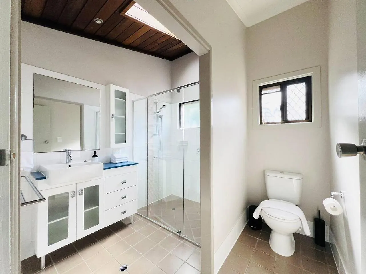 בית נופש בריסביין Charming Home In Sunnybank Close To Plaza With Pool